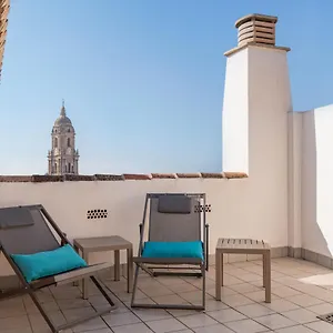 feel-apartments-la-merced.hotelsinnerja.org/